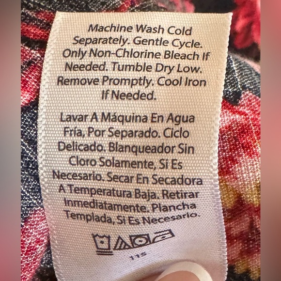 Terra & Sky 1X Floral Blouse Long Sleeve Red On Black Background Rayon Cotton - Picture 5 of 9